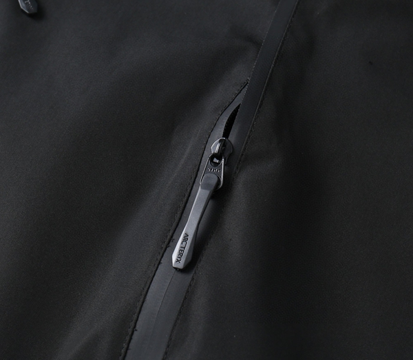 ブランドジャケット角部分ディテール